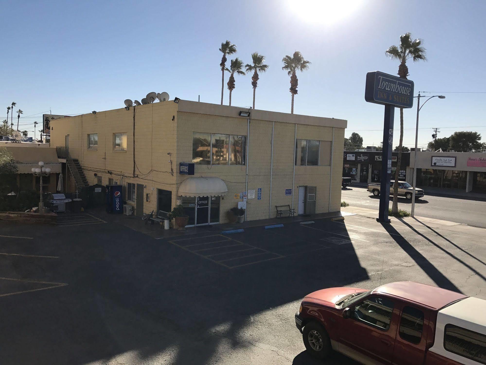 汤豪斯旅馆&套房酒店 布劳利 外观 照片